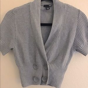 💥 MOVING SALE💥 H&M Crop Knit Sweater